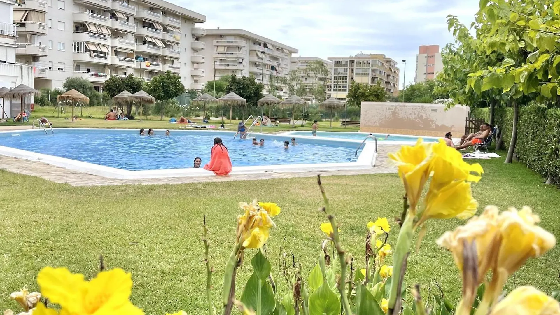 Apartbeach Ancora Junto Playa Y Vistas Piscina La Pineda Apartment