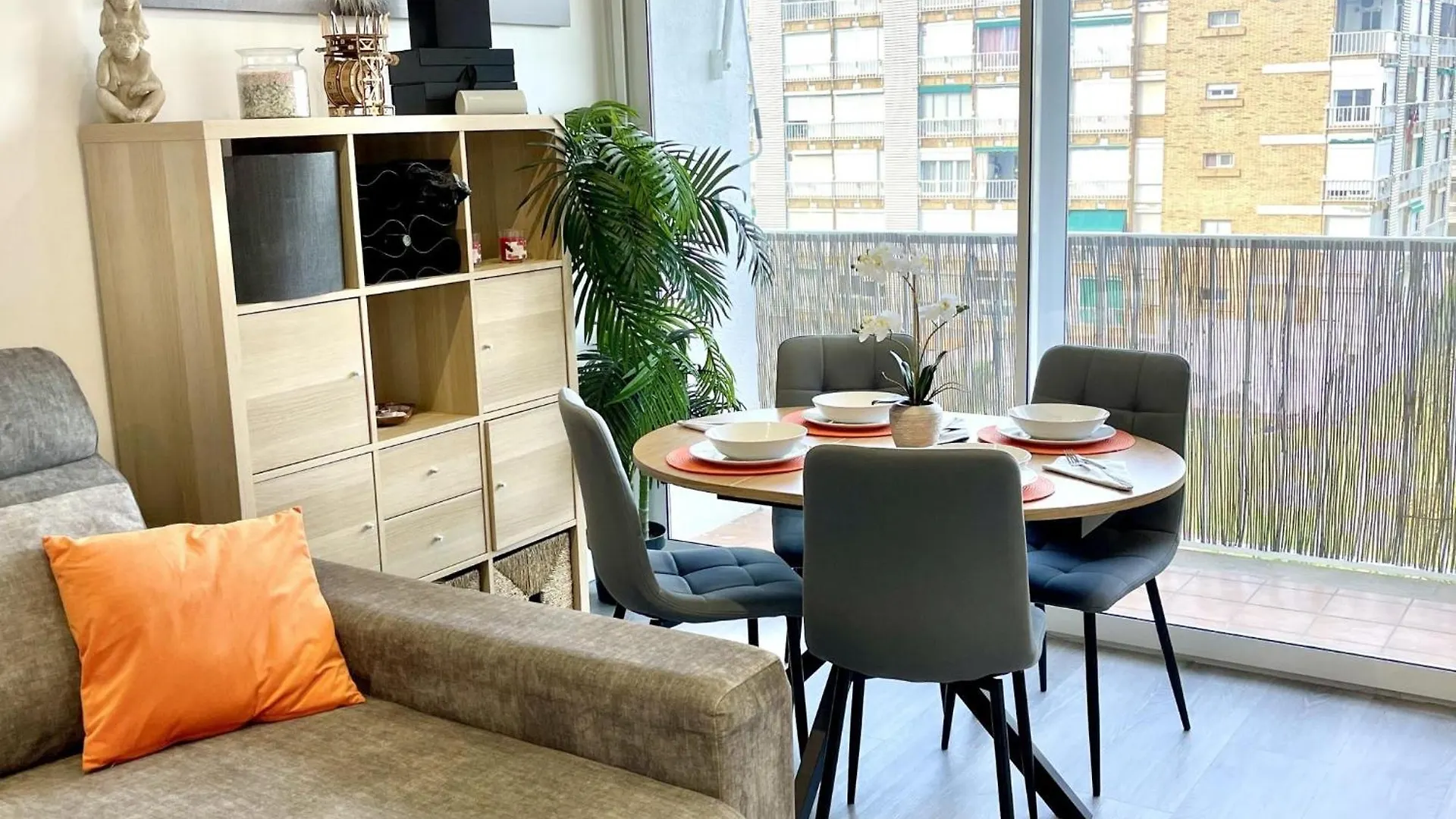 Apartbeach Ancora Junto Playa Y Vistas Piscina La Pineda